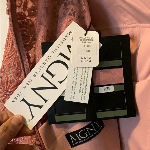 MGNY Mother of the Bride  gown - Picture 6 of 8